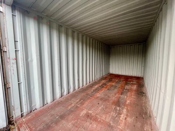 Used 20ft shipping container Interior-1